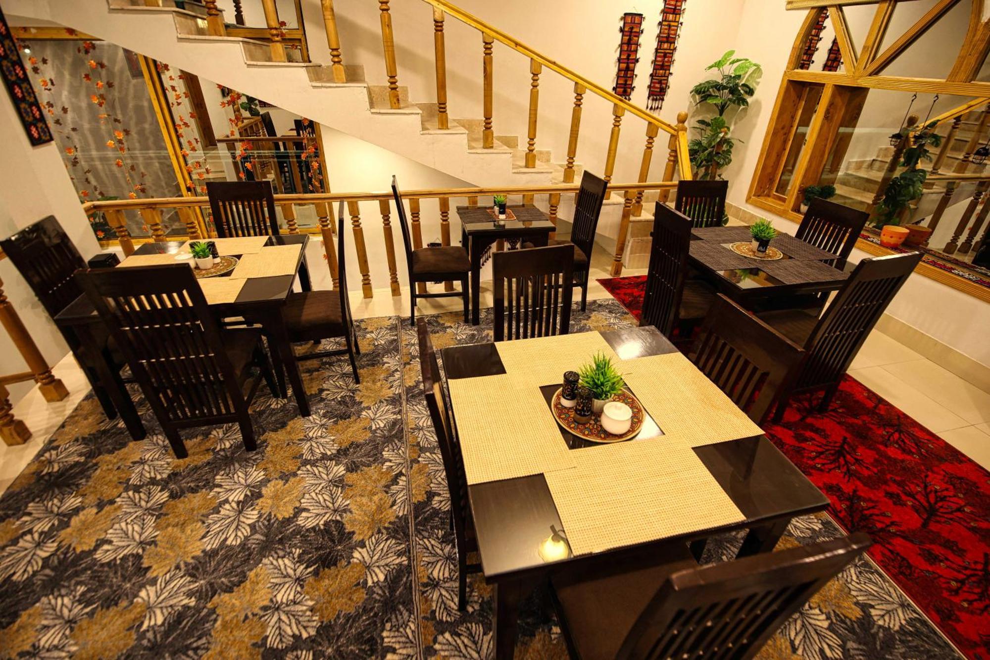 Oak Residency Hotel Gilgit Luaran gambar