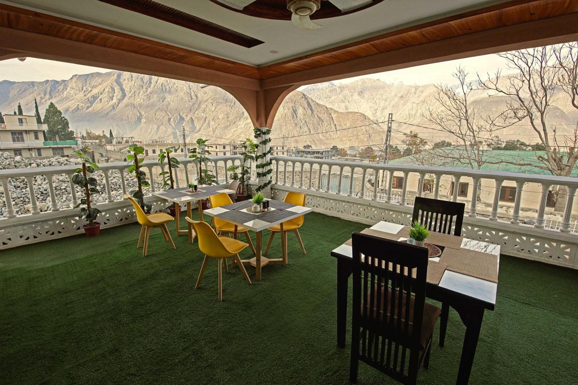 Oak Residency Hotel Gilgit Luaran gambar
