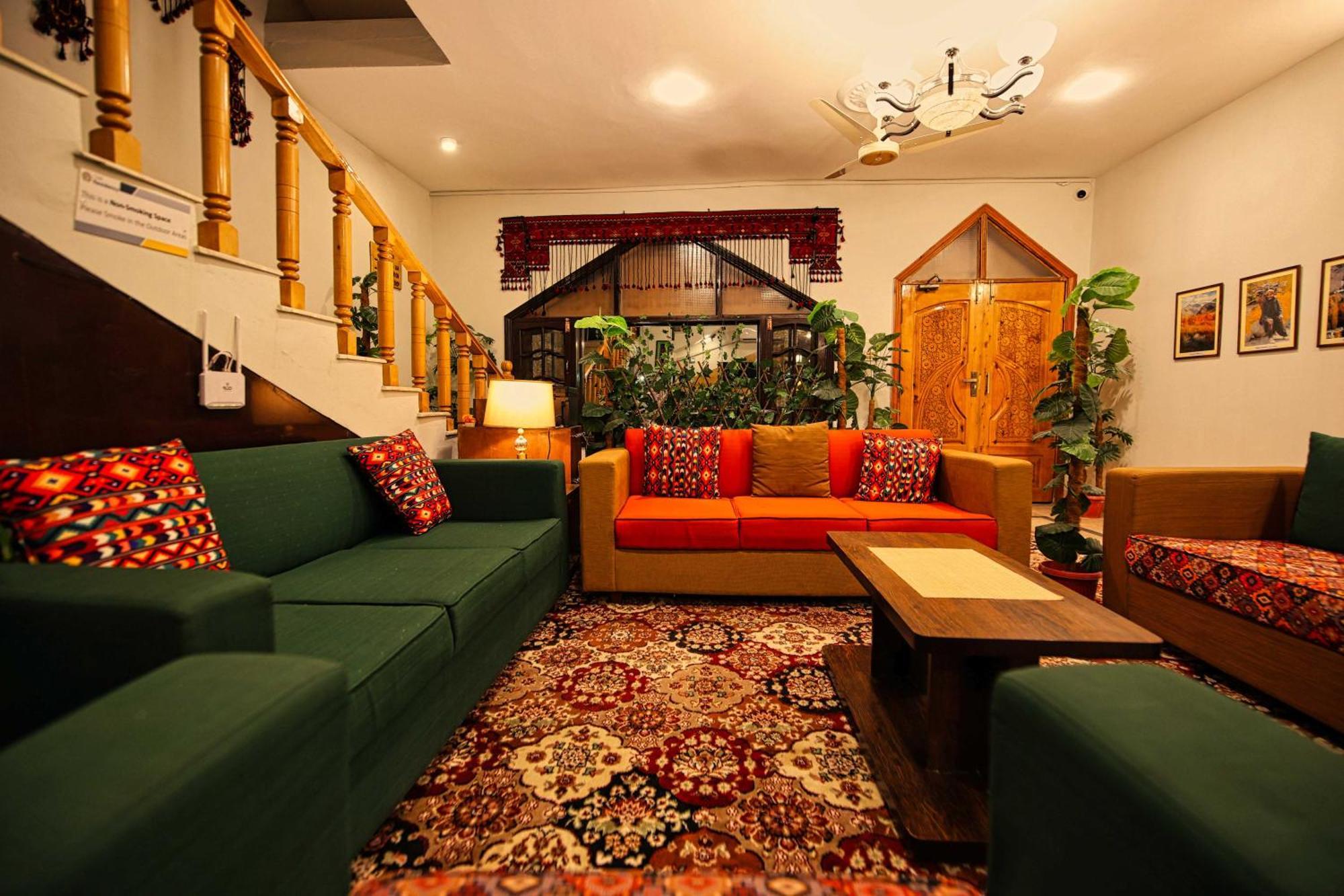 Oak Residency Hotel Gilgit Luaran gambar